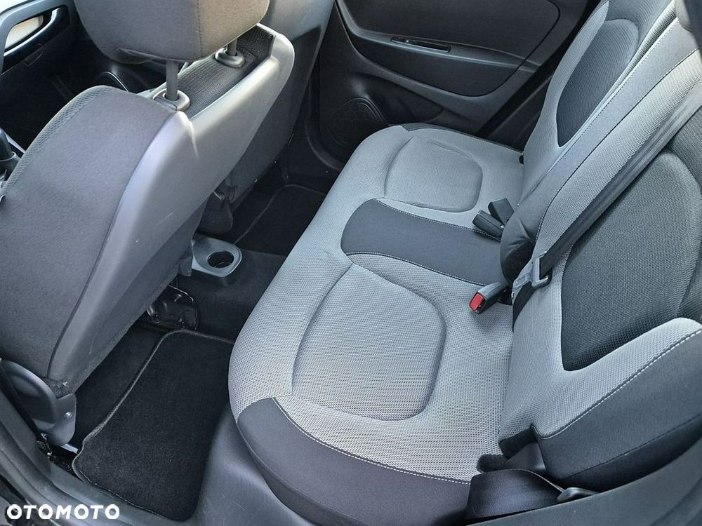 Renault Captur - 16