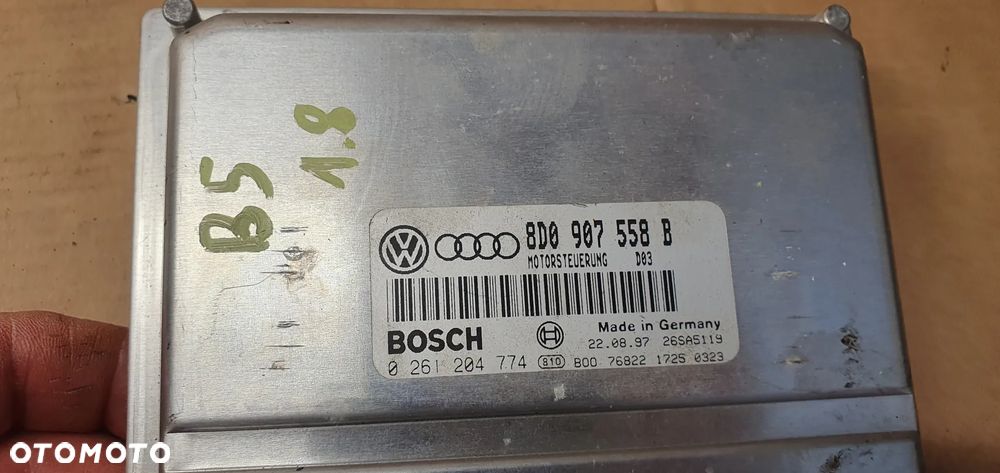 Komputer sterownik silnika VW Passat B5 1.8 8D0907558B - 4