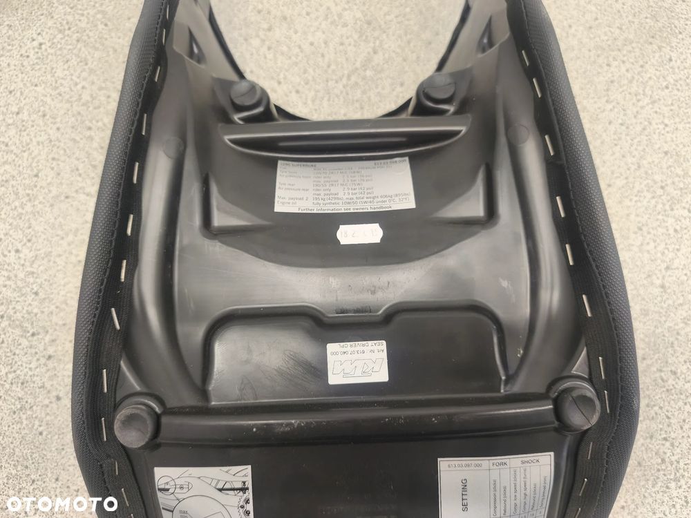 Kanapa, fotel przód, siedzenie kierowcy KTM 1290 Super Duke - 12