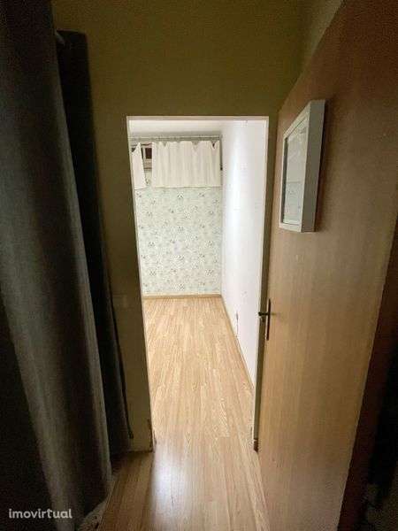 Arrenda-se sala na Amadora - Grande imagem: 3/6