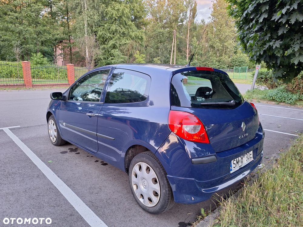 Renault Clio 1.2 16V Alize - 4