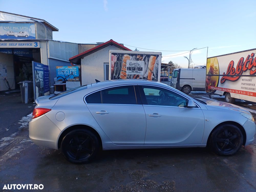 Opel Insignia 2.0 CDTI - 8