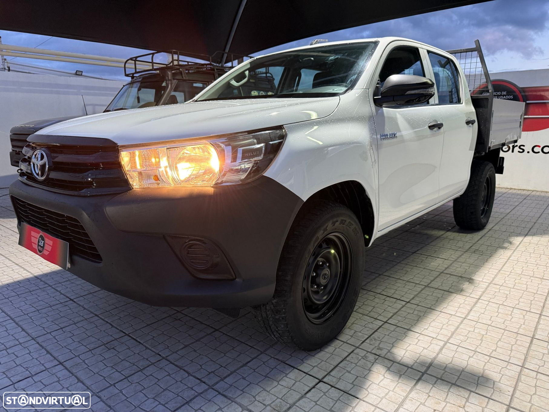 Toyota Hilux 2.4 D-4D 4WD CD CH - 4
