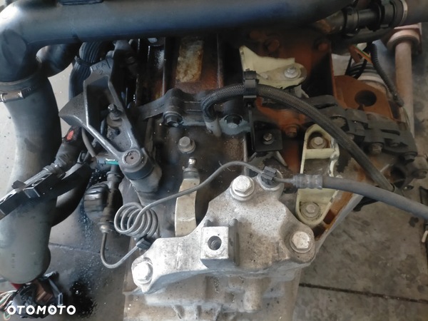 SKRZYNIA BIEGÓW RENAULT SCENIC III 1.9 DCI ND4 002