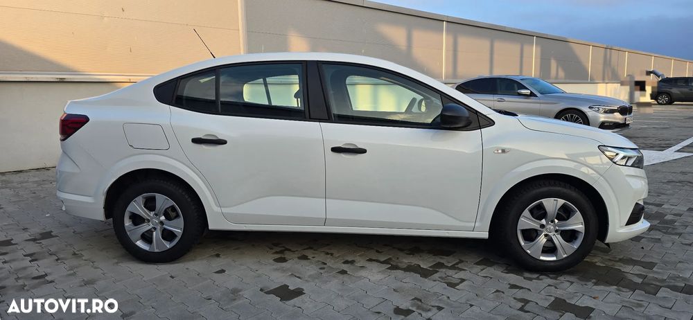 Dacia Logan TCe 90 Essential - 11