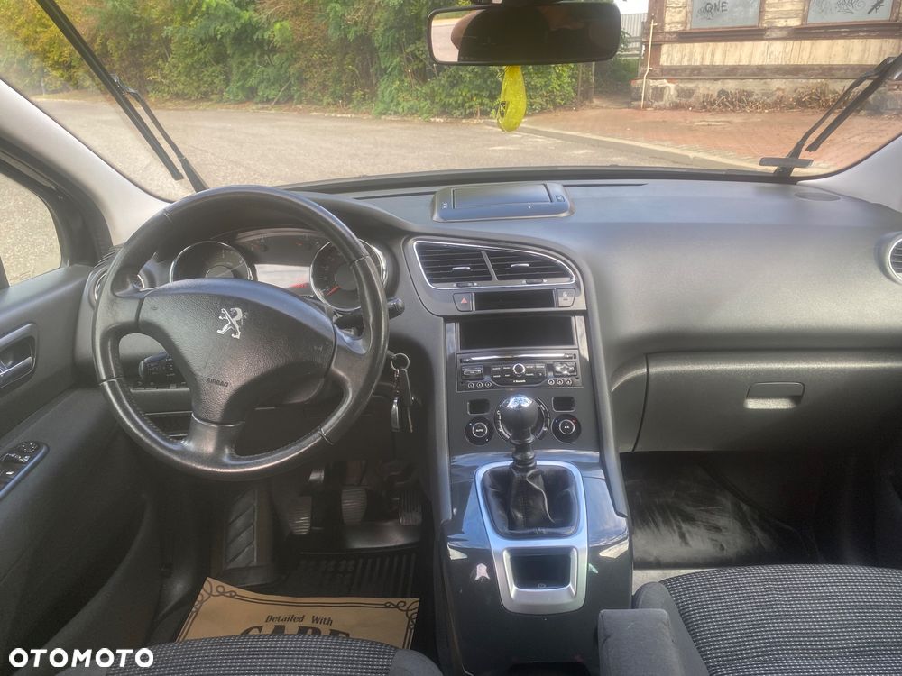 Peugeot 5008 1.6 BlueHDi Style 7os - 11