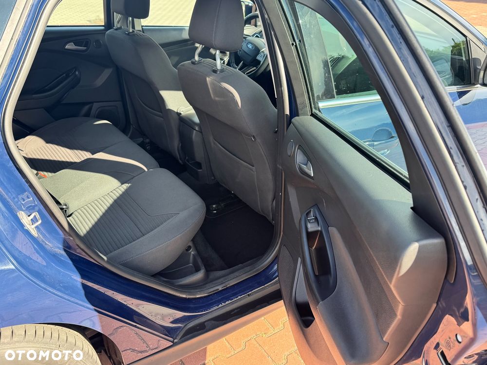 Ford Focus 1.5 EcoBoost Titanium ASS - 9