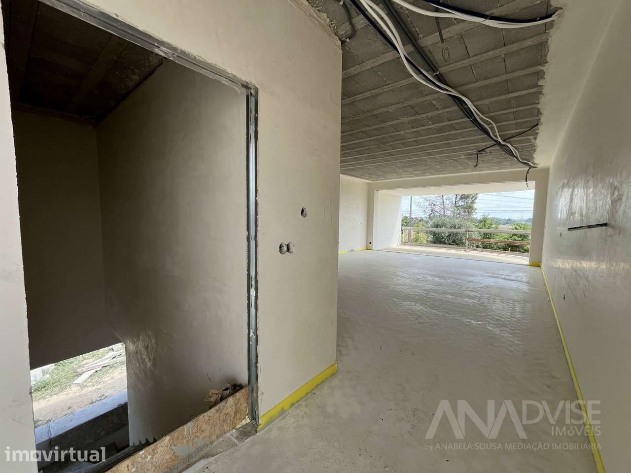 Moradia isolada térrea T3 com grande garagem - Grande imagem: 4/37