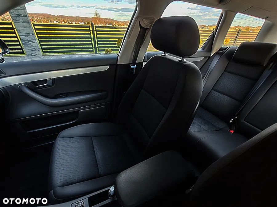 Audi A4 Avant 2.0 TDI - 24