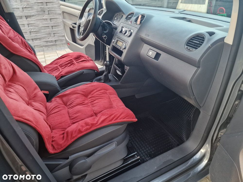 Volkswagen Caddy - 10