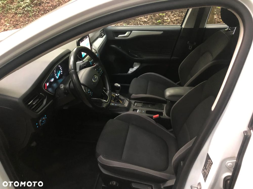 Ford Focus 1.5 EcoBlue Connected - 16