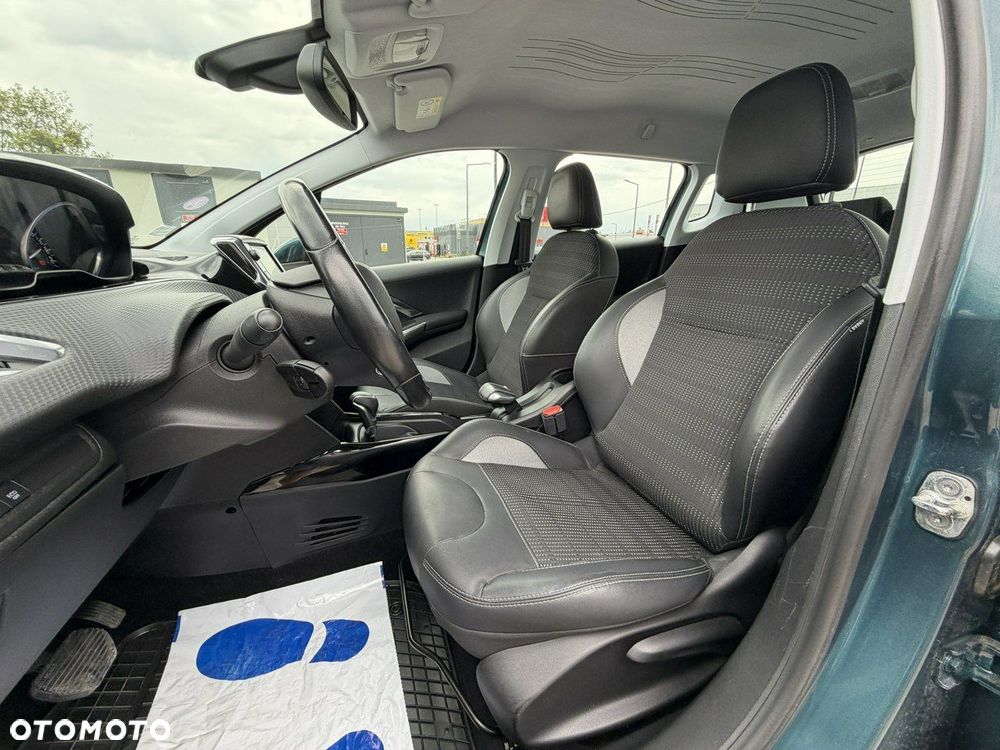 Peugeot 2008 PureTech 110 Stop&Start EAT6 Allure - 19