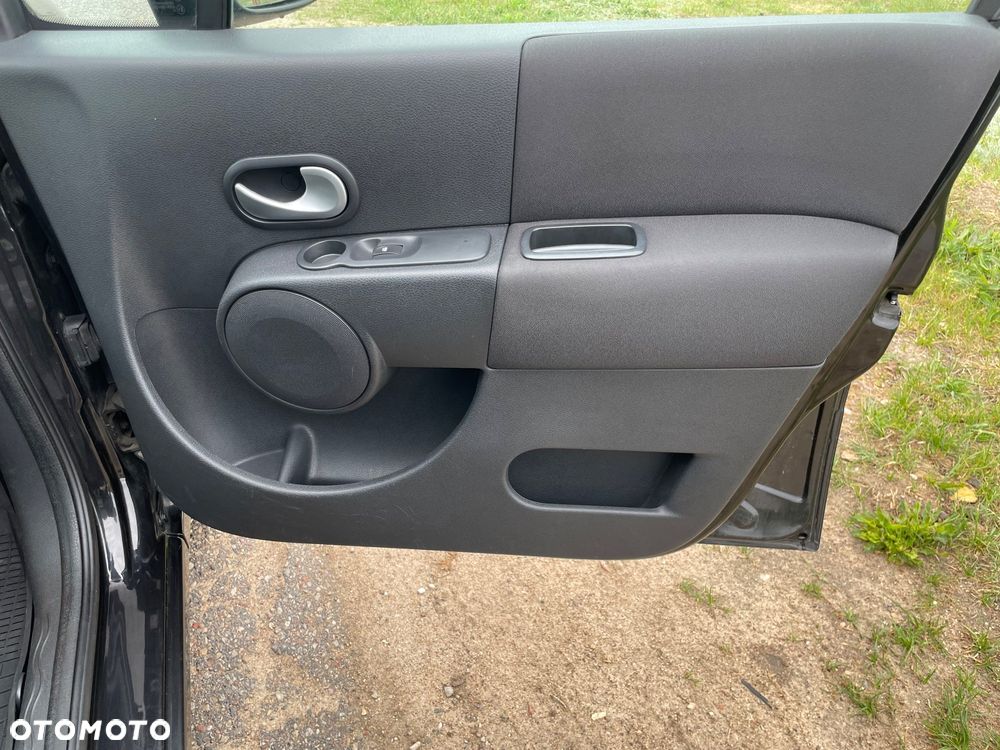 Renault Modus - 16