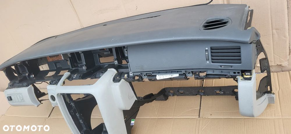 KONSOLA DESKA KIA OPIRUS - 3