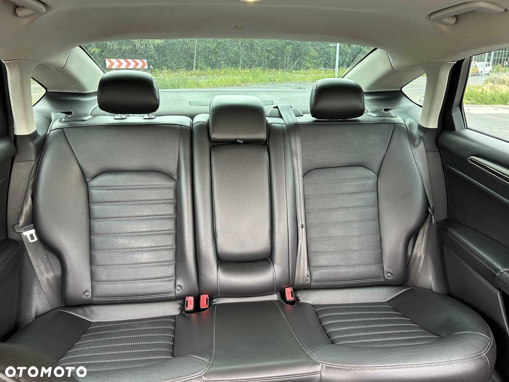 Ford Fusion - 6