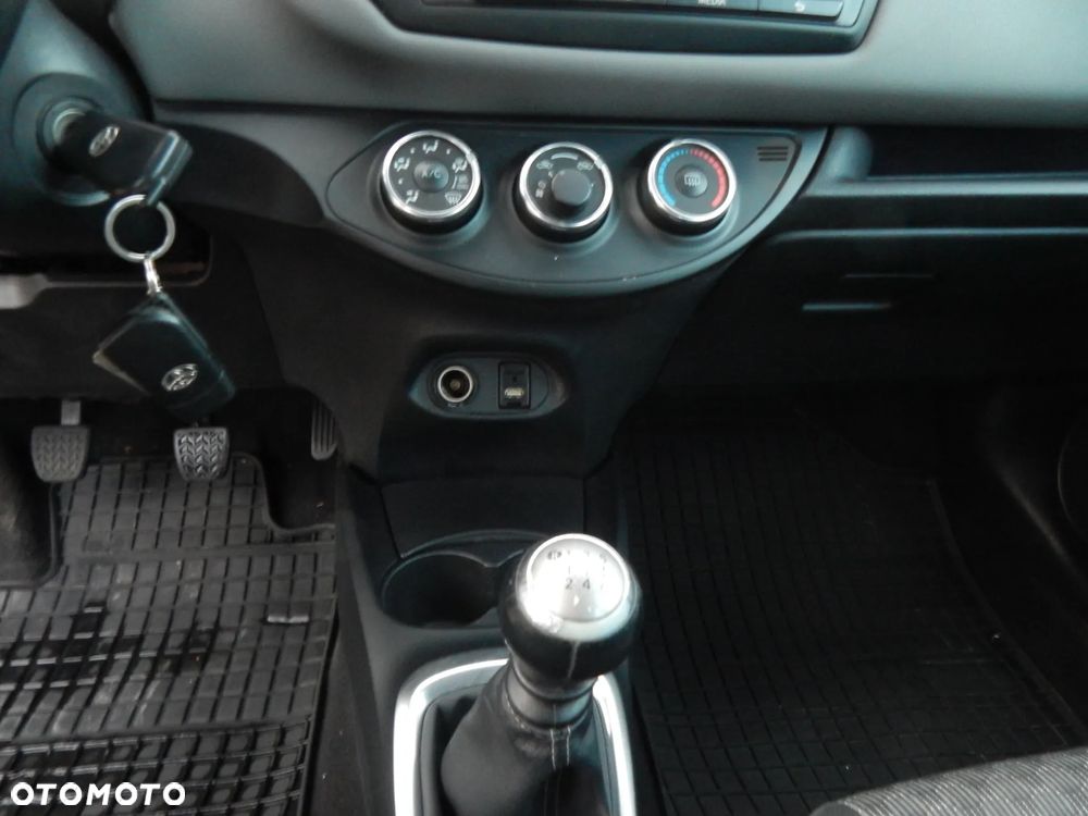 Toyota Yaris 1.33 Sol - 20