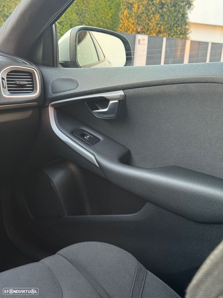 Volvo V40 1.6 D2 Eco Kinetic - 13