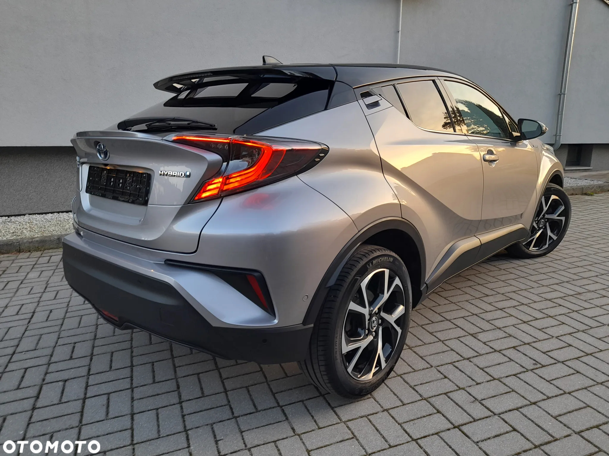 Toyota C-HR 1.8 Hybrid Dynamic - 3