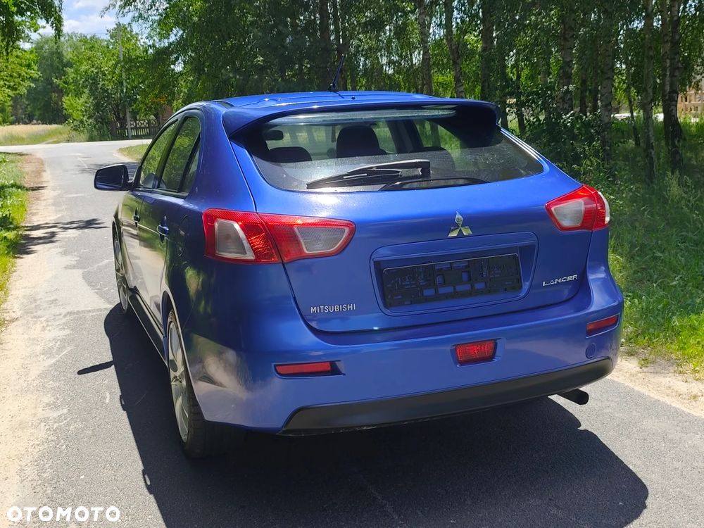 Mitsubishi Lancer 1.8 Intense - 10