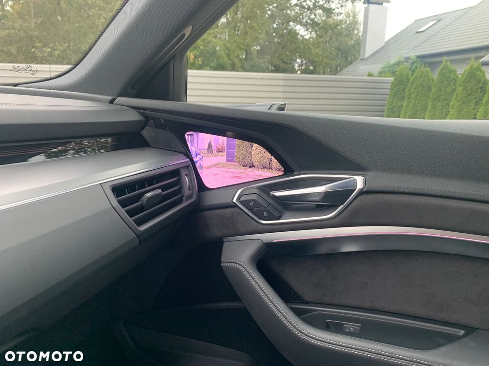 Audi e-tron 55 Quattro Advanced - 17