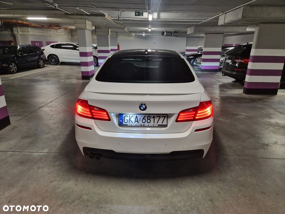 BMW Seria 5 520d xDrive - 6
