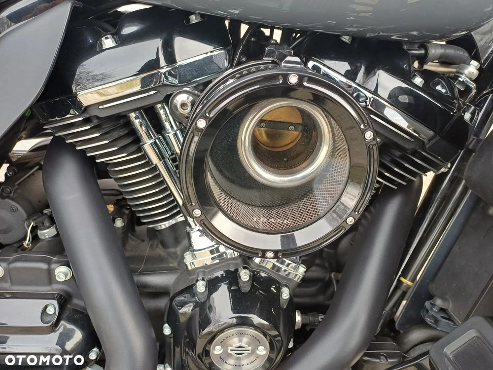 Harley-Davidson Touring Ultra Limited - 8