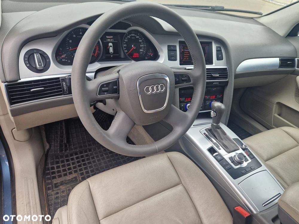Audi A6 Avant - 10