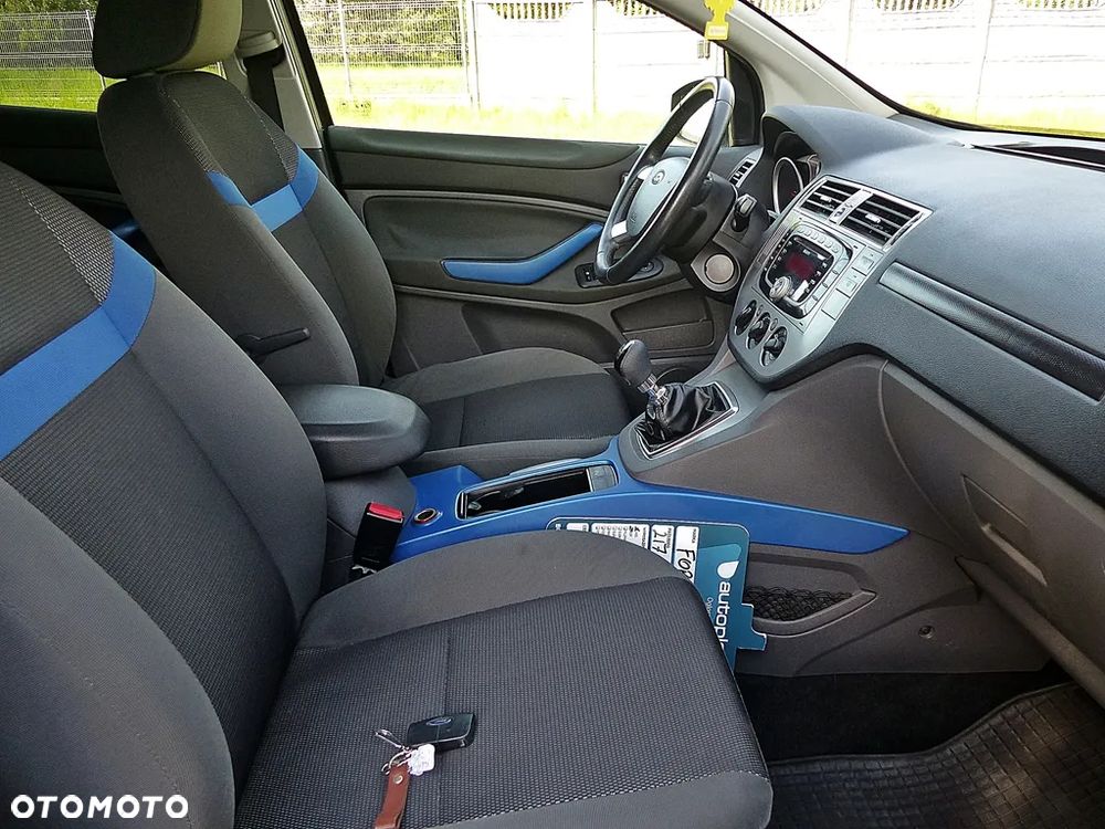Ford Kuga 2.0 TDCi 4x4 Trend - 24