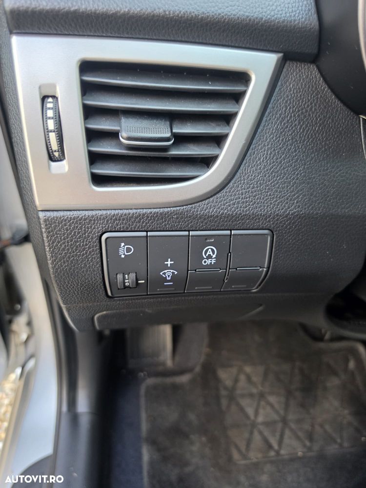 Hyundai i30 blue 1.6 CRDi Classic - 12