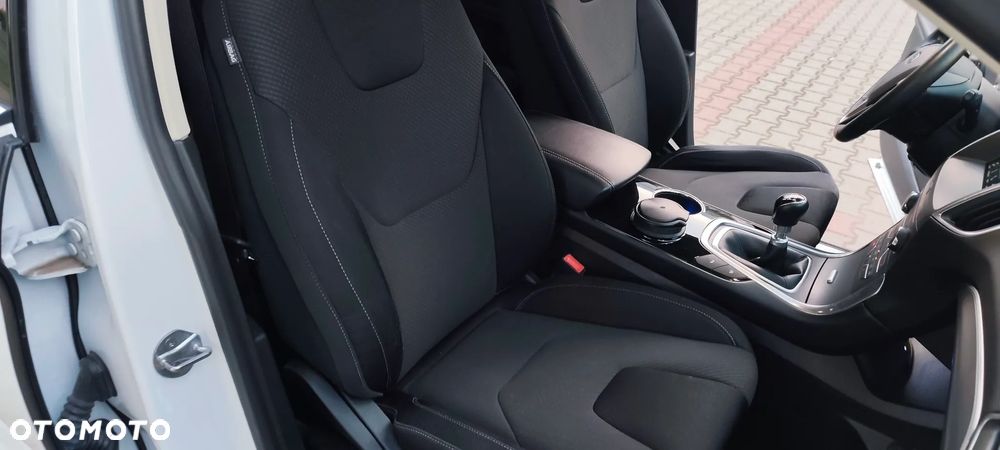 Ford Edge 2.0 EcoBlue 4x4 Trend - 25