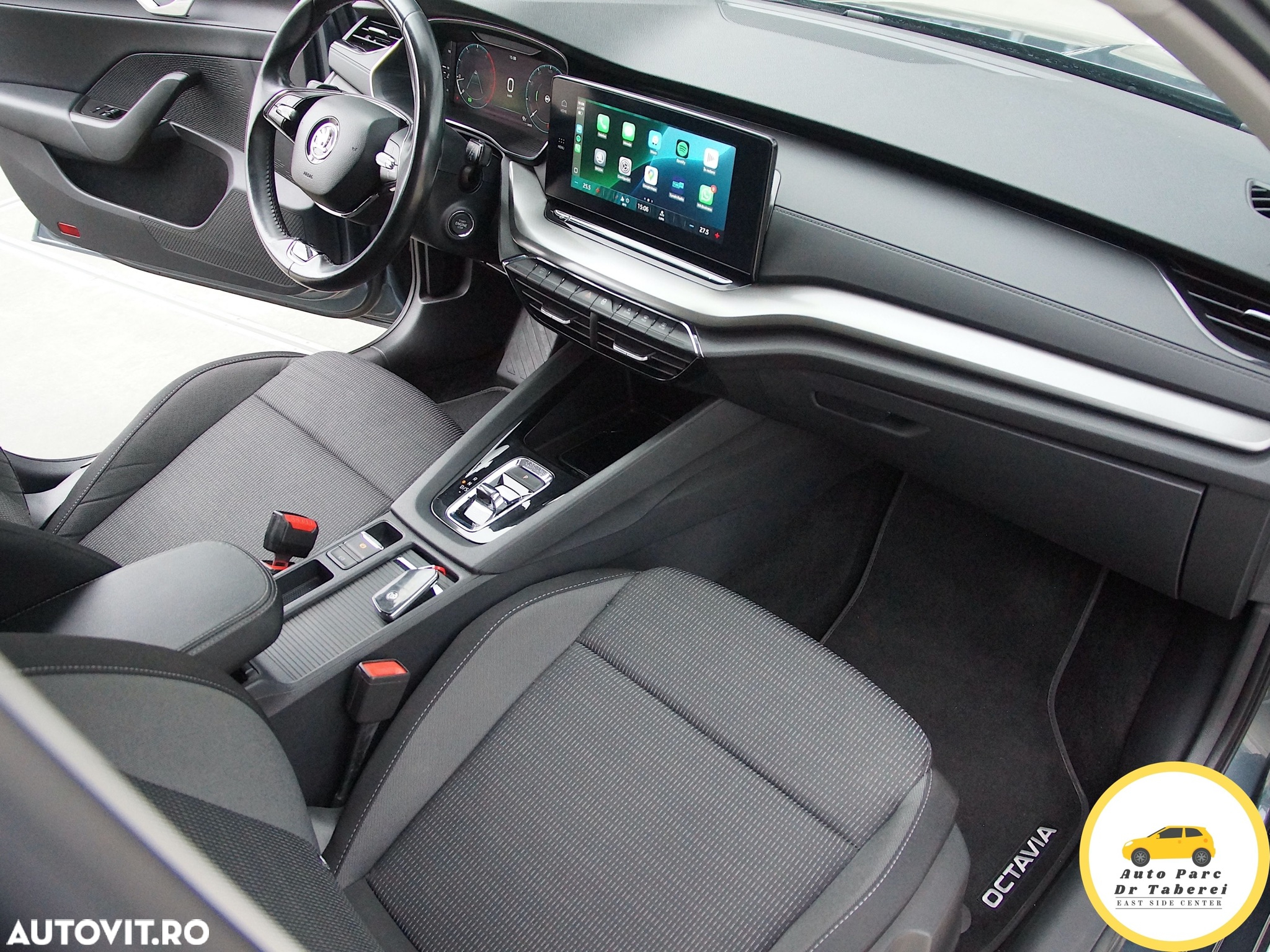Skoda Octavia Combi Diesel 2.0 TDI DSG Style - 24