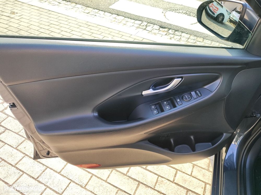 Hyundai i30 1.6 CRDI STyle - 10