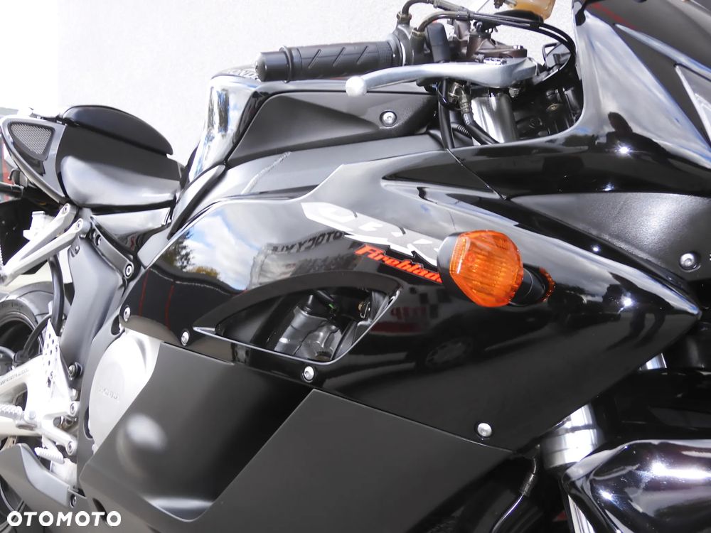 Honda CBR - 16