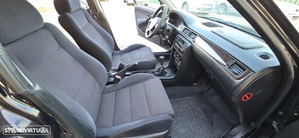Honda Civic 1.4i S - 14