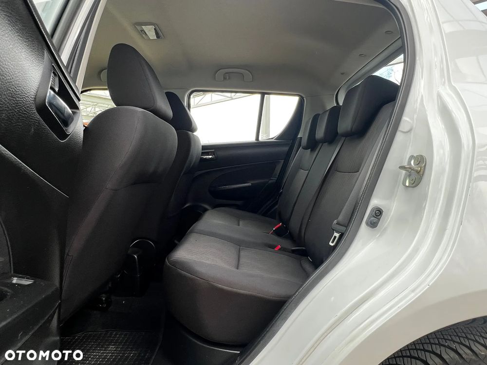 Suzuki Swift 1.2 4x4 Club - 10