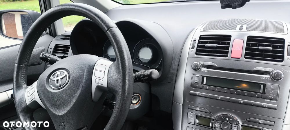 Toyota Auris - 6