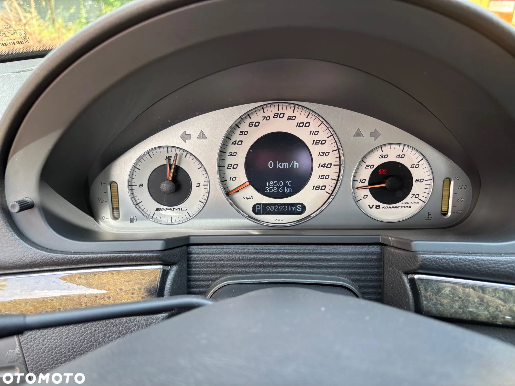 Mercedes-Benz Klasa E 55 AMG - 10