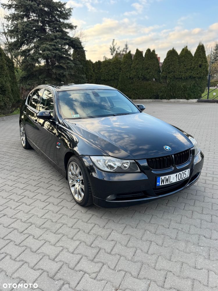 BMW Seria 3 320i - 4