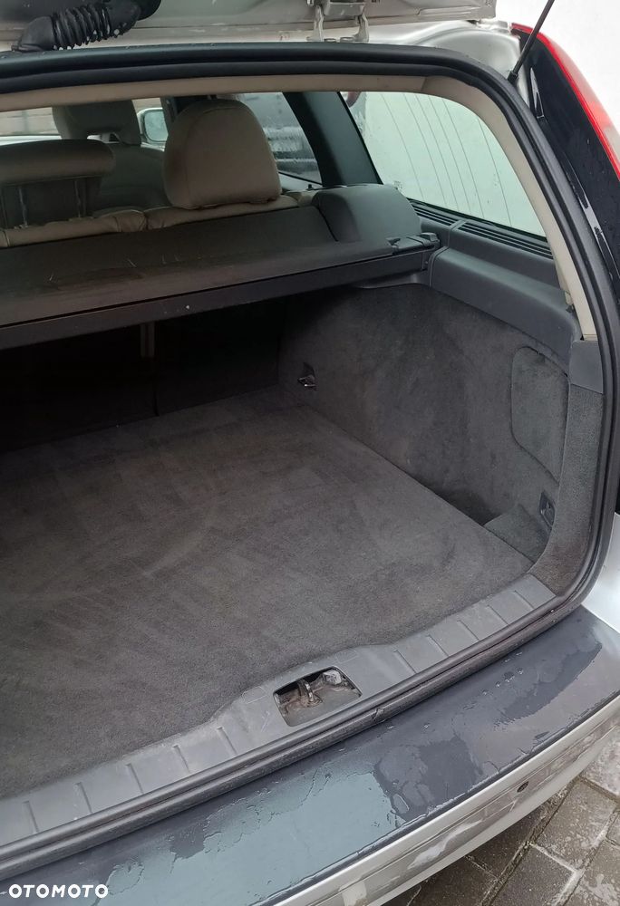 Volvo V50 2.0D Momentum - 25