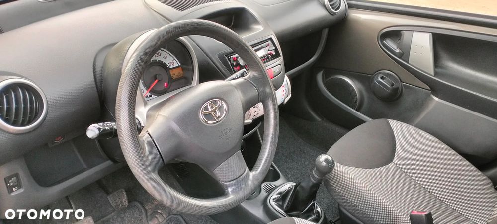Toyota Aygo x-pose - 33
