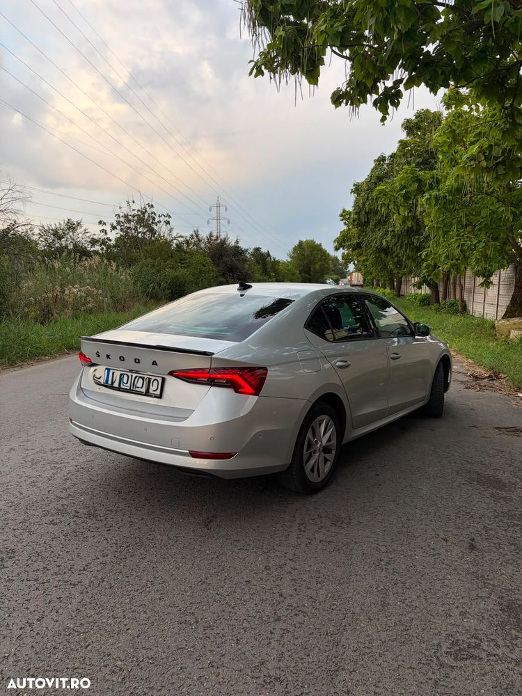 Skoda Octavia 2.0 TDI DSG Style - 2