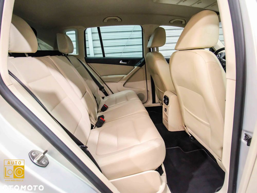 Volkswagen Tiguan - 10