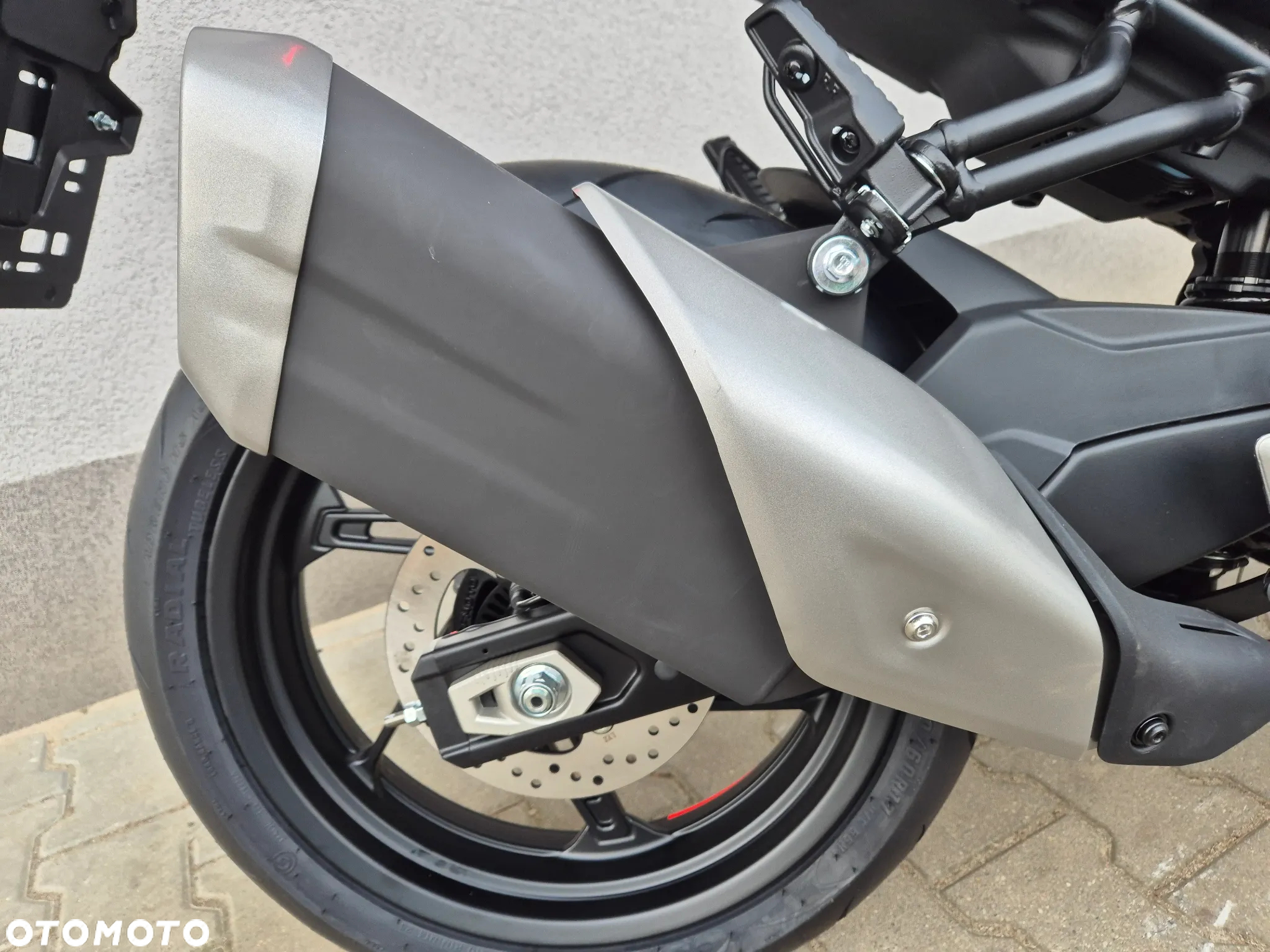 CFMoto NK - 12