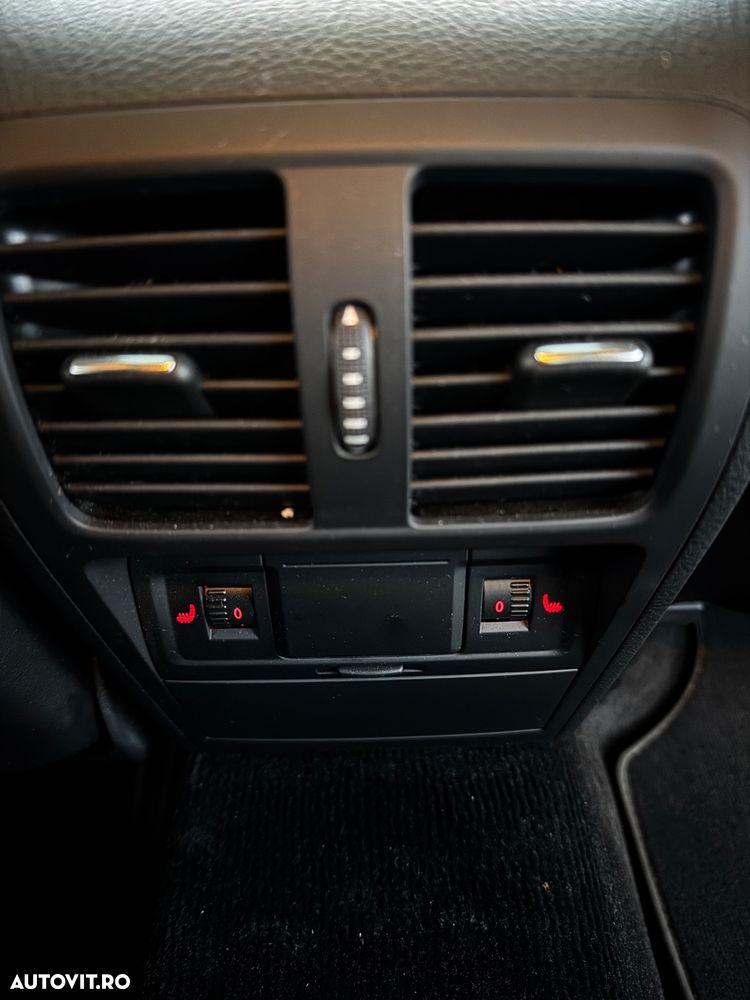 Volkswagen Passat CC 2.0 TDI BlueMotion Technology DSG Exclusive - 22