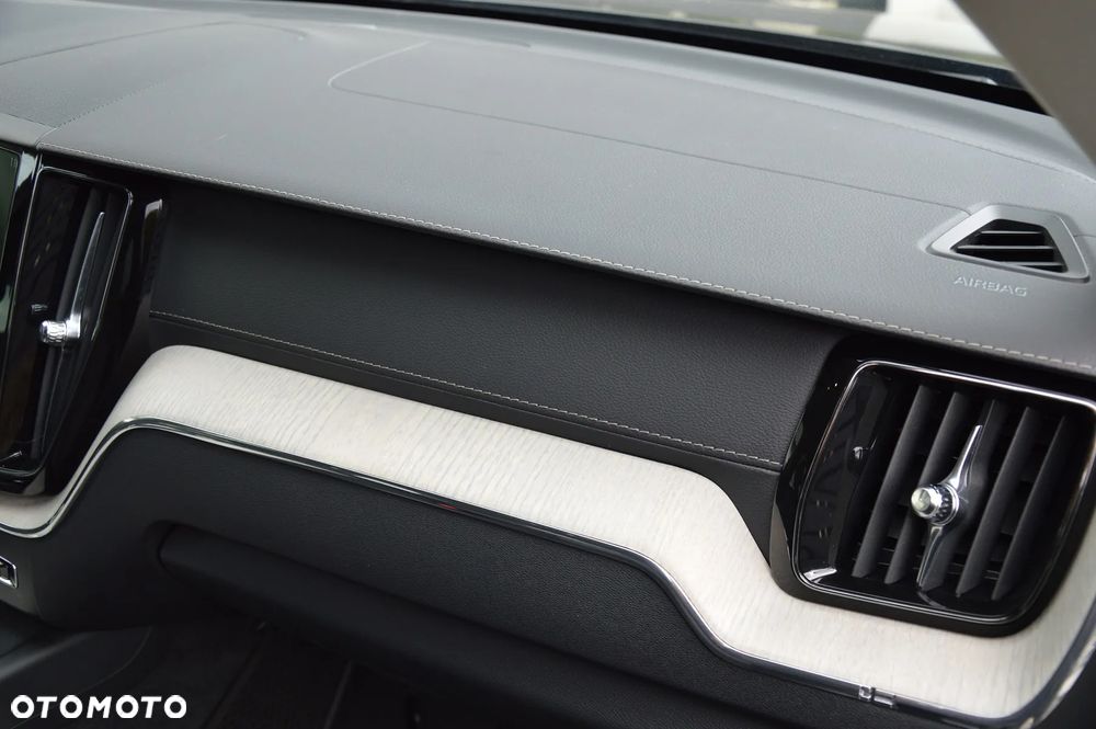Volvo XC 60 D4 Inscription - 14