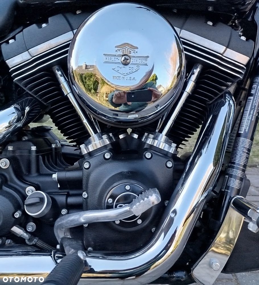 Harley-Davidson Dyna Street Bob - 3