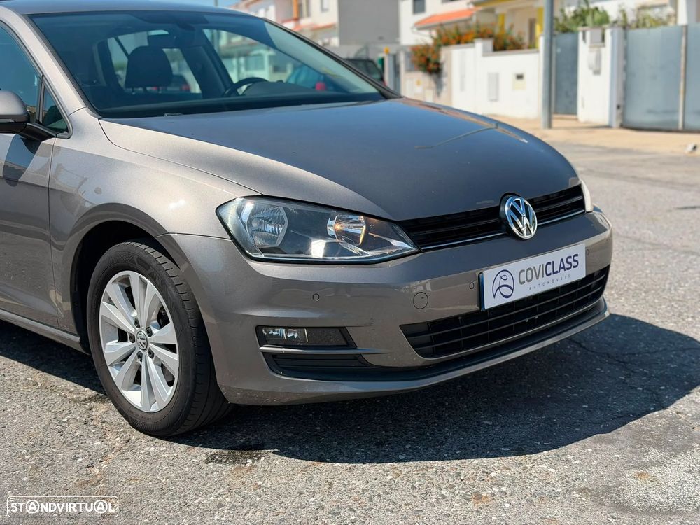 VW Golf 1.6 TDI Highline DSG - 8