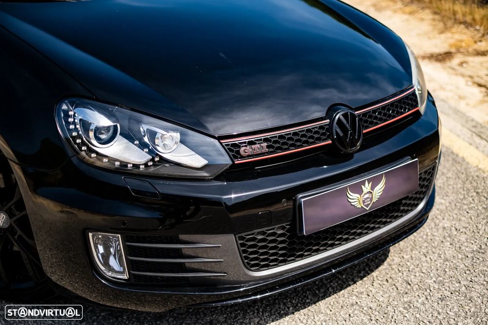 VW Golf 2.0 GTI DSG adidas - 2