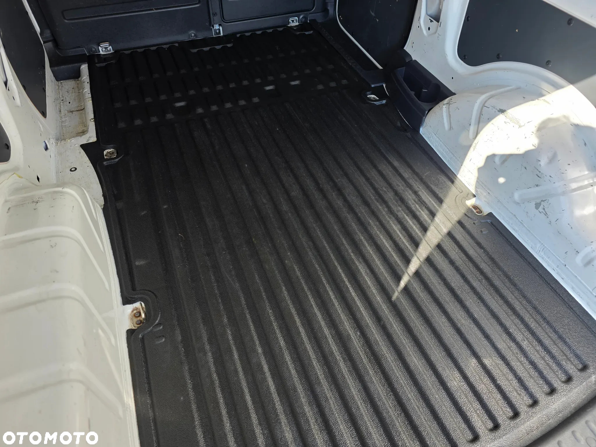 Volkswagen Caddy Maxi Long 1.4 6-biegowy 125KM LIFT 2020 BEZWYPADKOWY z Polskiego Salonu I Bardzo Ładny i Zadbany Egzemplarz I Kompletna Historia Serwisowa I Pełna Faktura Vat 23% I - 12