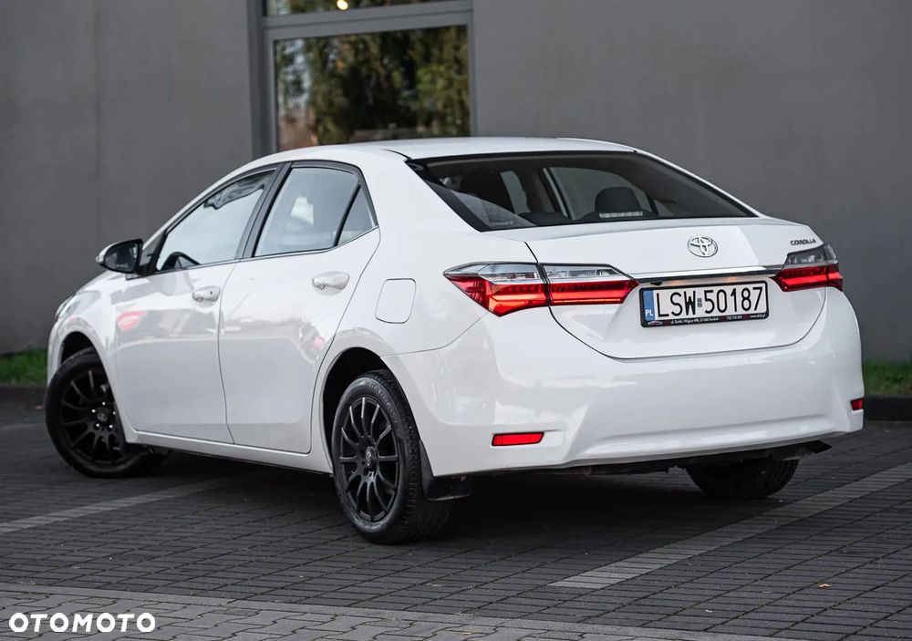 Toyota Corolla 1.4 D-4D Premium - 9